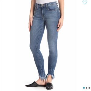 Frame Denim Skinny Frayed Jeans